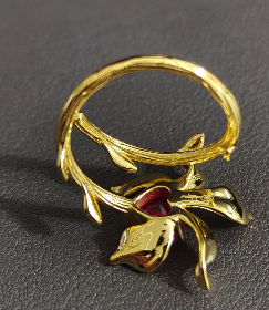 vanda orchid ring, pink, 14K gold plated sterling silver, on dark grey fabric, side angle – Orchidique