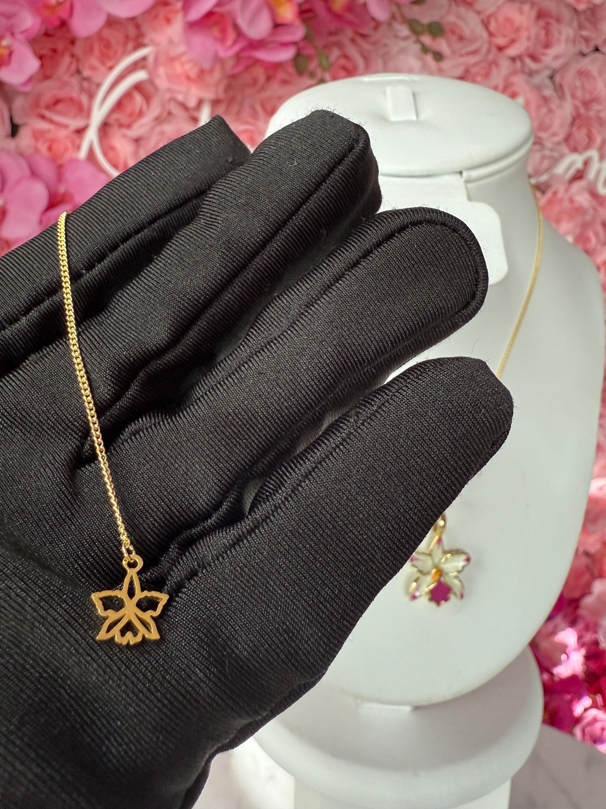 Cattleya Pink Splash Orchid Necklace • 14k Gold Orchid Choker Necklace • Orchid Pendant • La Colombiana Inspired Collection
