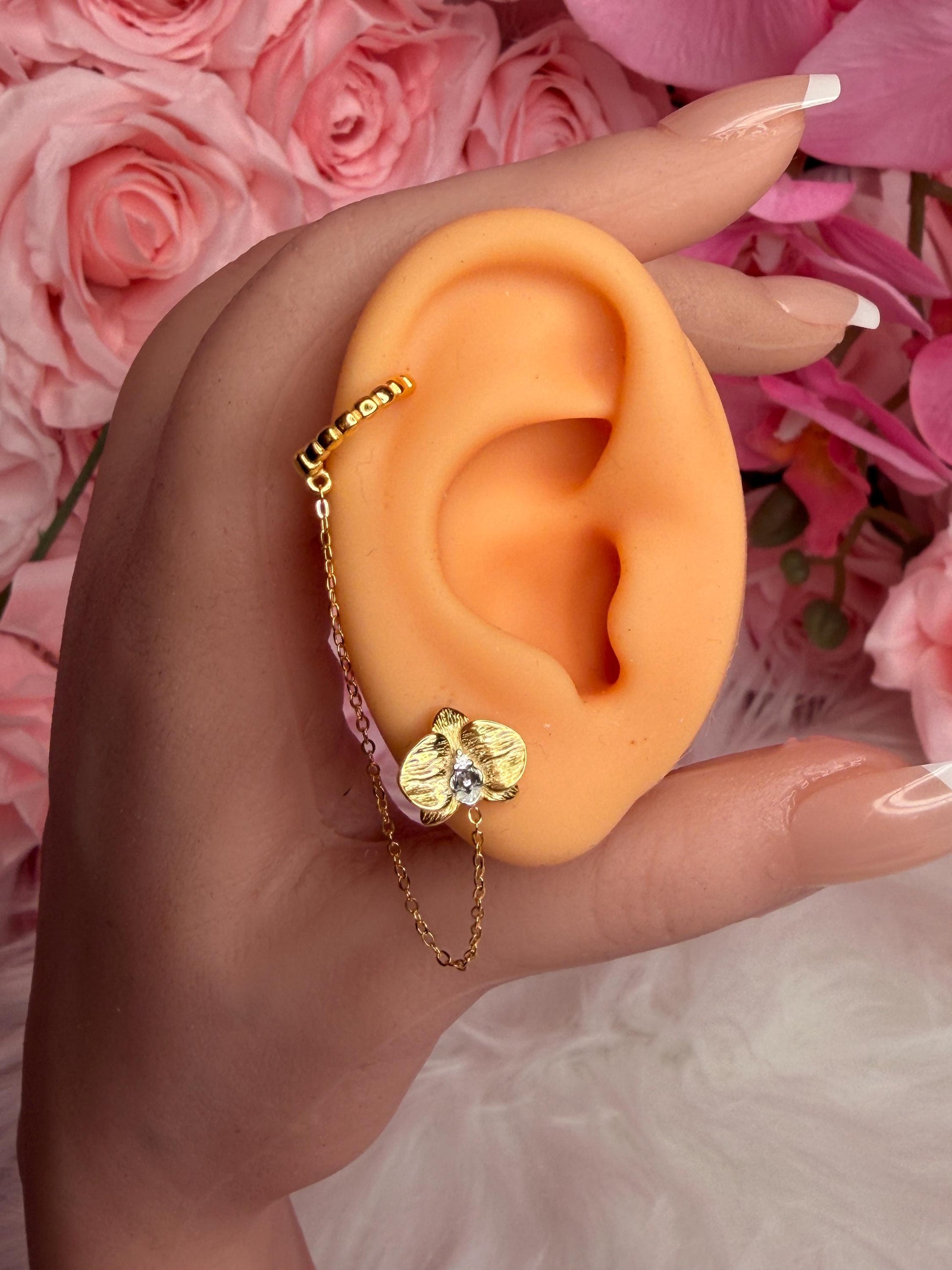 Phalaenopsis Orchid Gold Chain Cuff Earring • Real Orchid Labellum Helix Cartilage Chain Piercing • Gold & Silver Botanical Hoop Earring