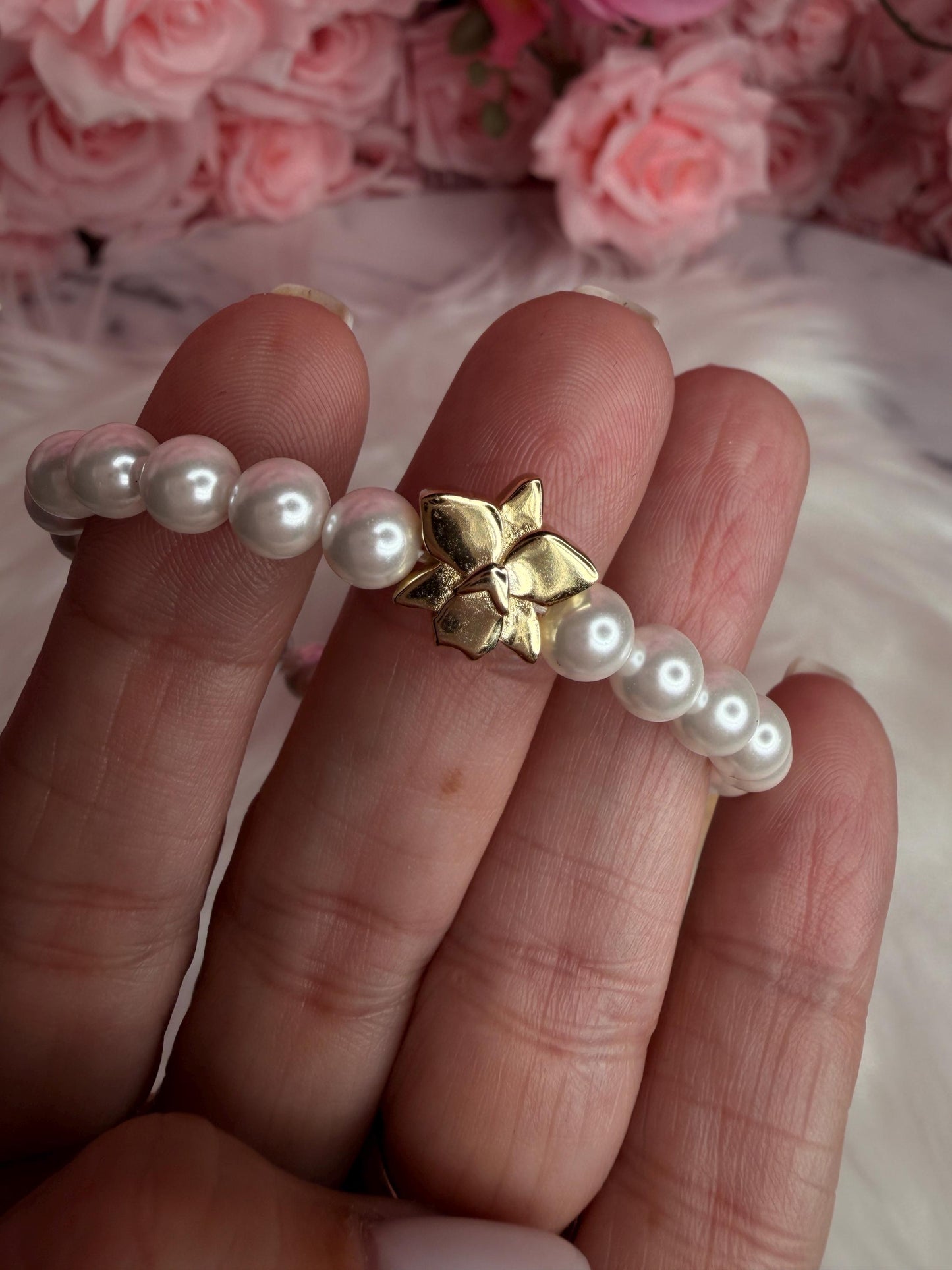Cattleya Orchid Pearl Bracelet • Real Orchid Inspired Jewelry • Gold Plated Stretch Bracelet • Botanical Floral Jewelry Gift for Her