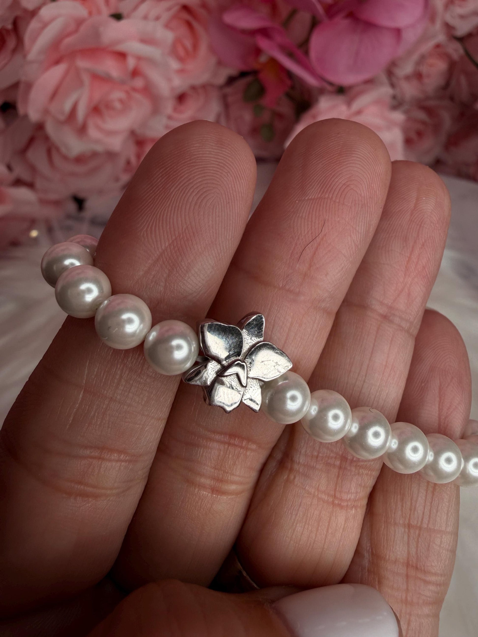 Cattleya Orchid Pearl Bracelet • Real Orchid Inspired Jewelry • Gold Plated Stretch Bracelet • Botanical Floral Jewelry Gift for Her