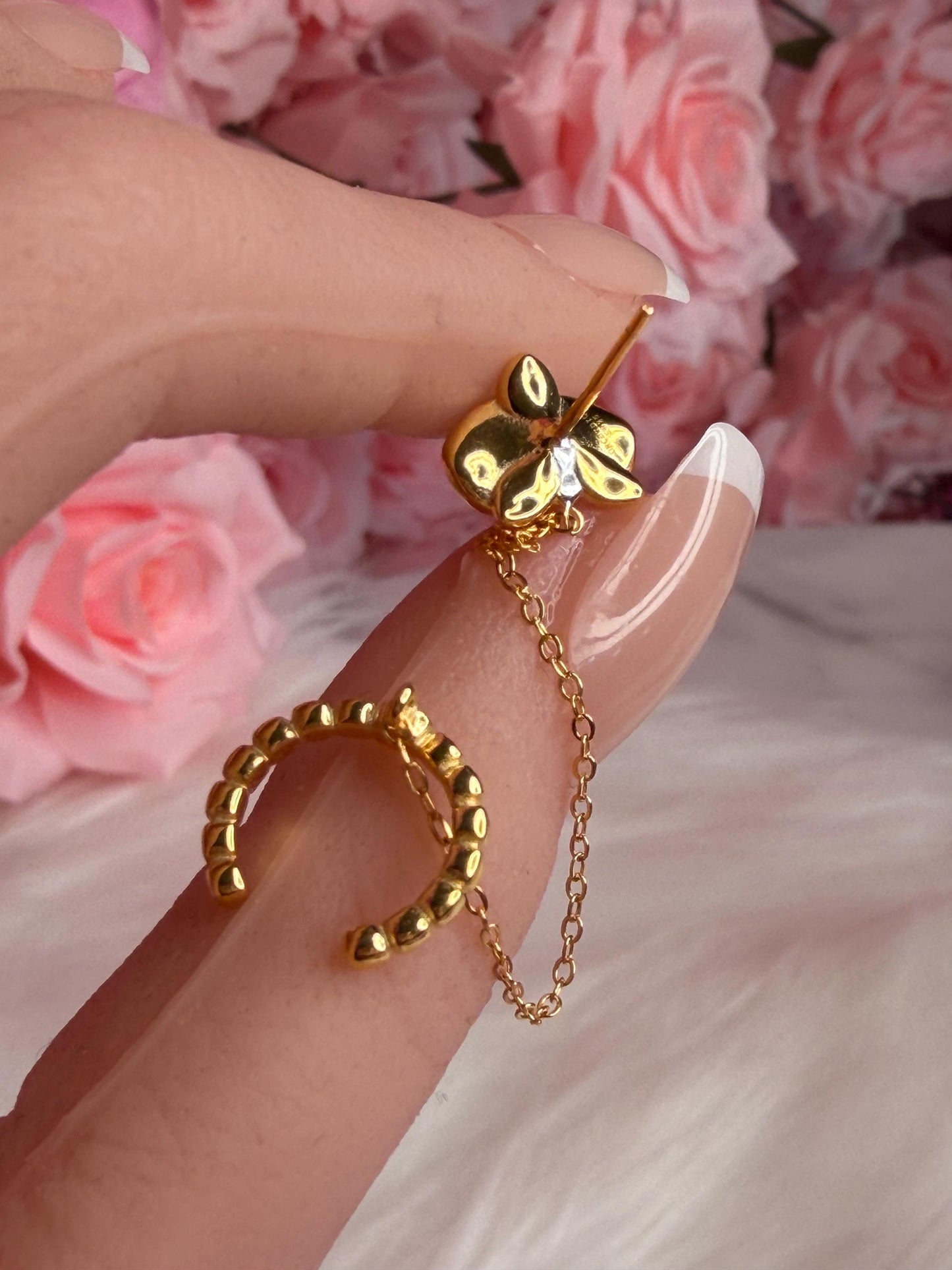 Phalaenopsis Orchid Gold Chain Cuff Earring • Real Orchid Labellum Helix Cartilage Chain Piercing • Gold & Silver Botanical Hoop Earring