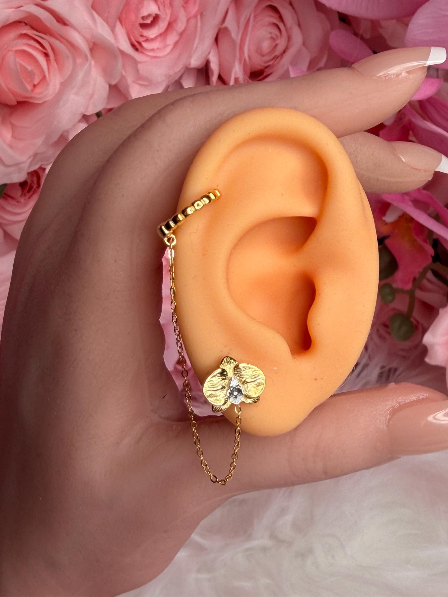 Phalaenopsis Orchid Gold Chain Cuff Earring • Real Orchid Labellum Helix Cartilage Chain Piercing • Gold & Silver Botanical Hoop Earring