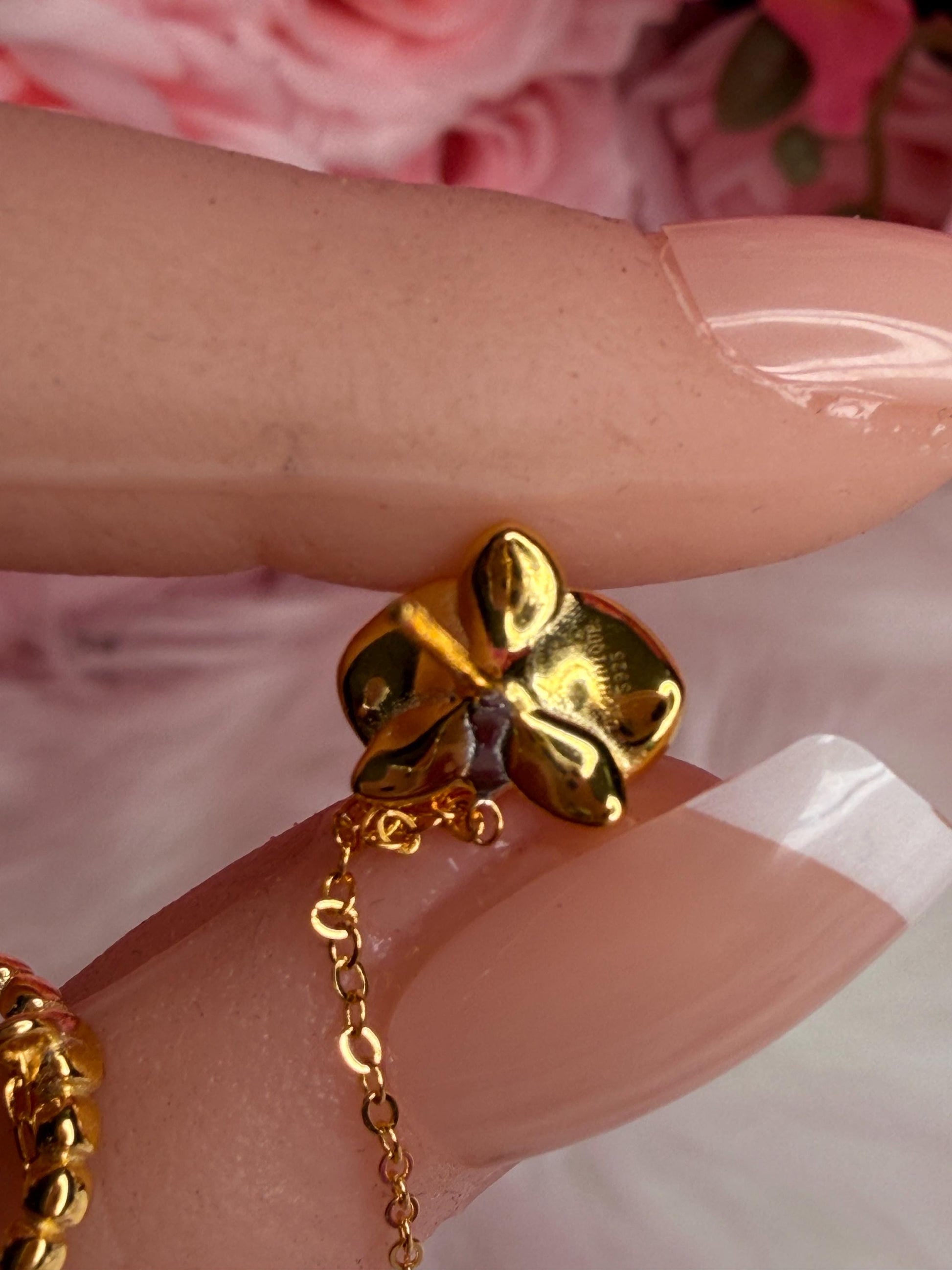 Phalaenopsis Orchid Gold Chain Cuff Earring • Real Orchid Labellum Helix Cartilage Chain Piercing • Gold & Silver Botanical Hoop Earring