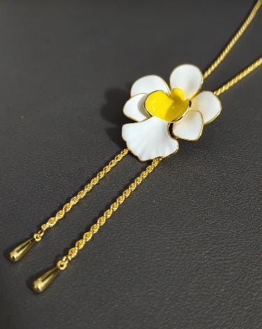 vanda orchid necklace, white and yellow enamel, 14K gold plated sterling silver, full lariat on dark background – Orchidique