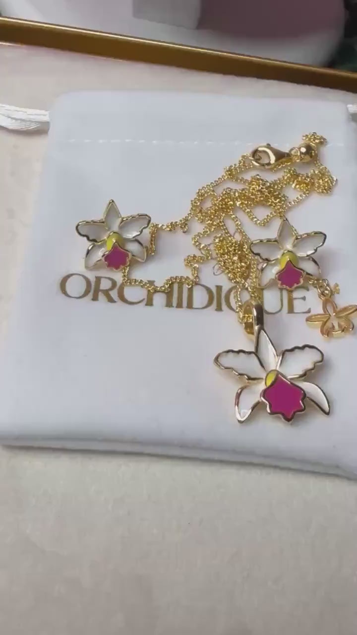 La Colombiana Collection: White & Pink Cattleya Trianae Orchid